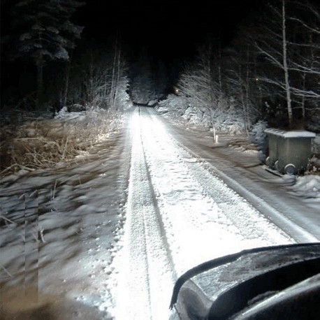 LED Light Bar Lights up at night